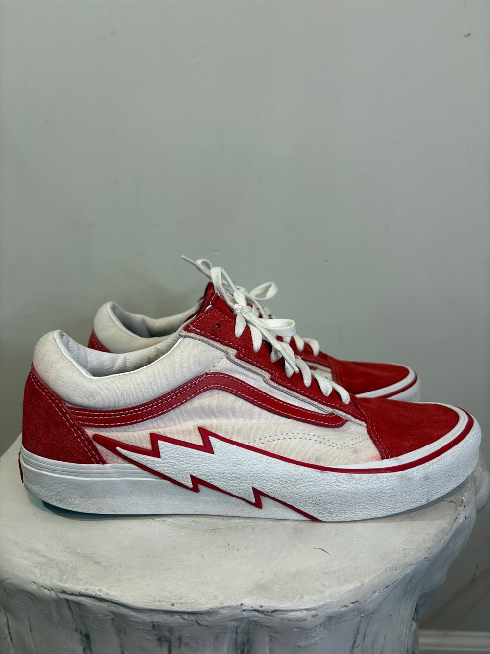 Vans Old Skool Bolt Red Suede White Canvas Lightning Bolt Side Sole Lace Up M12
